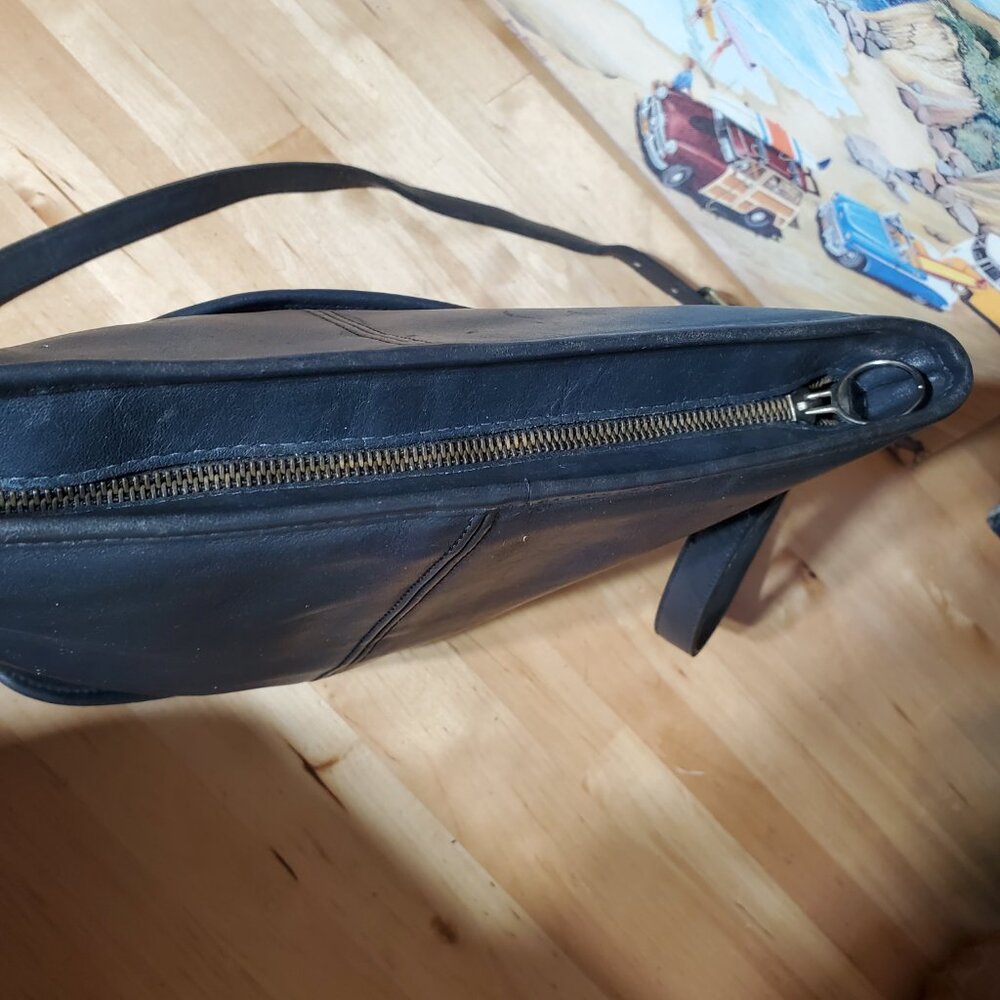 Vintage Coach Bleeker Bucket Bag 90s Dark Blue - Picture 9 of 13